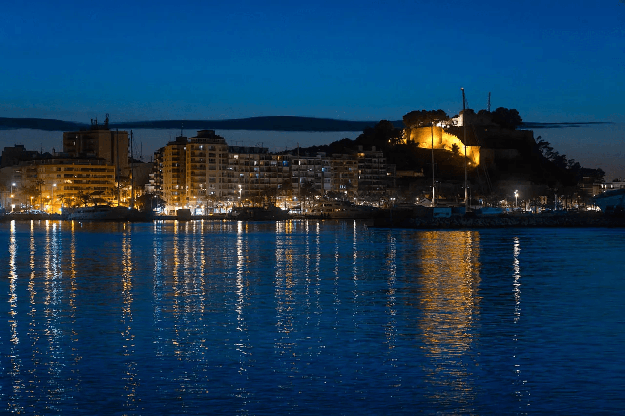 Villa til salg i Denia