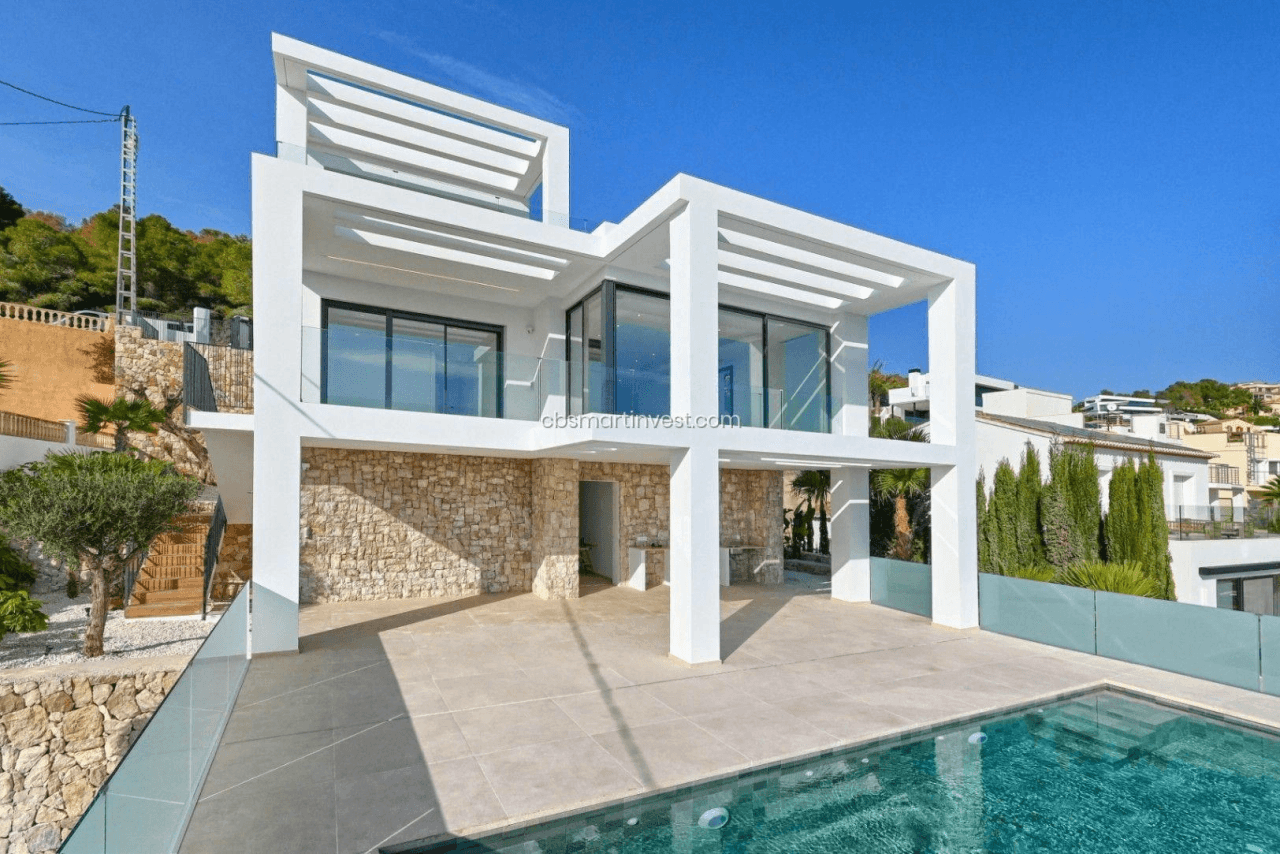 New modern design villa with spectacular panoramic sea views