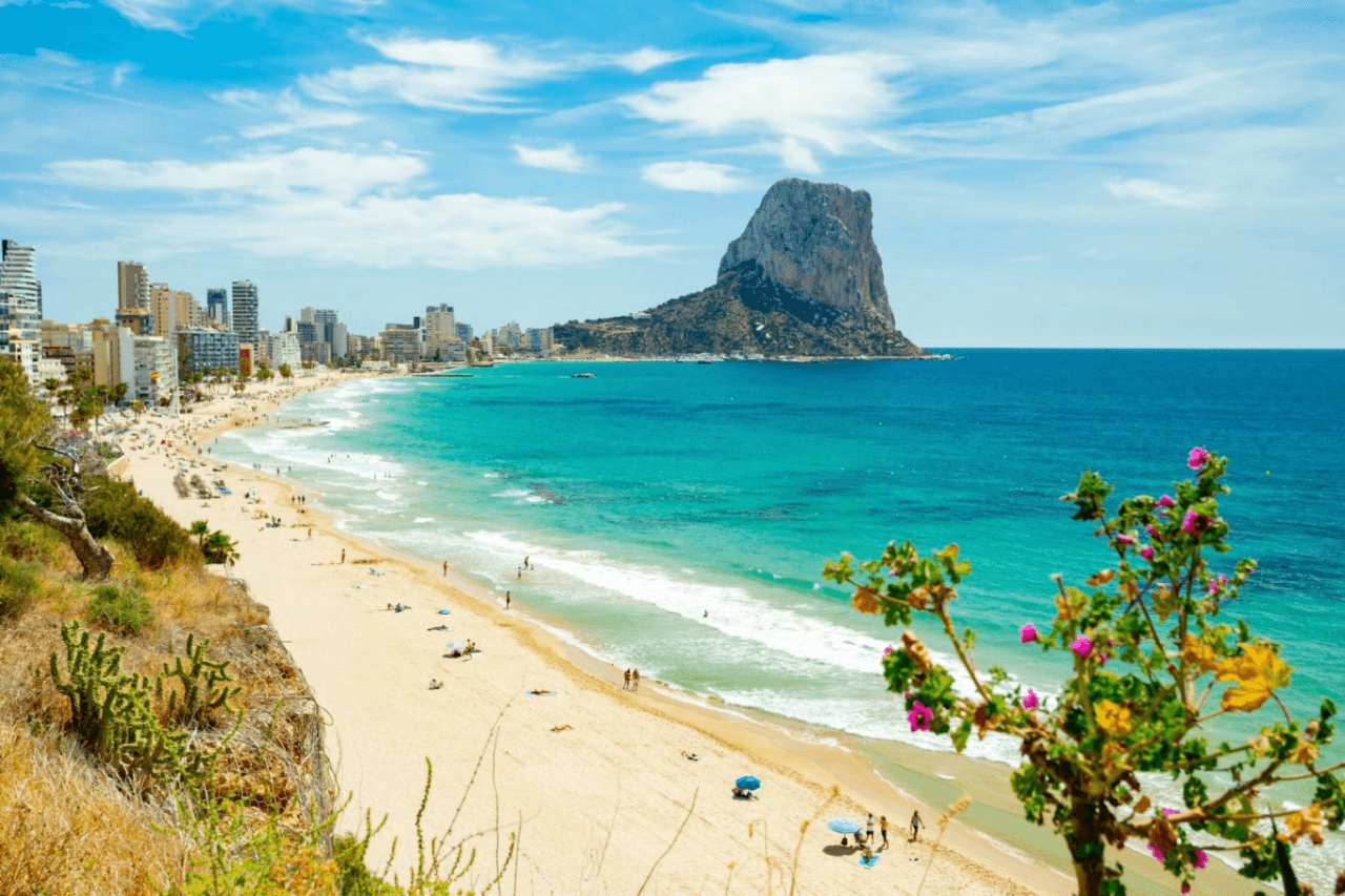 Projekt med imponerende havudsigt, udsigt over Peñón de Ifach og bjergene.