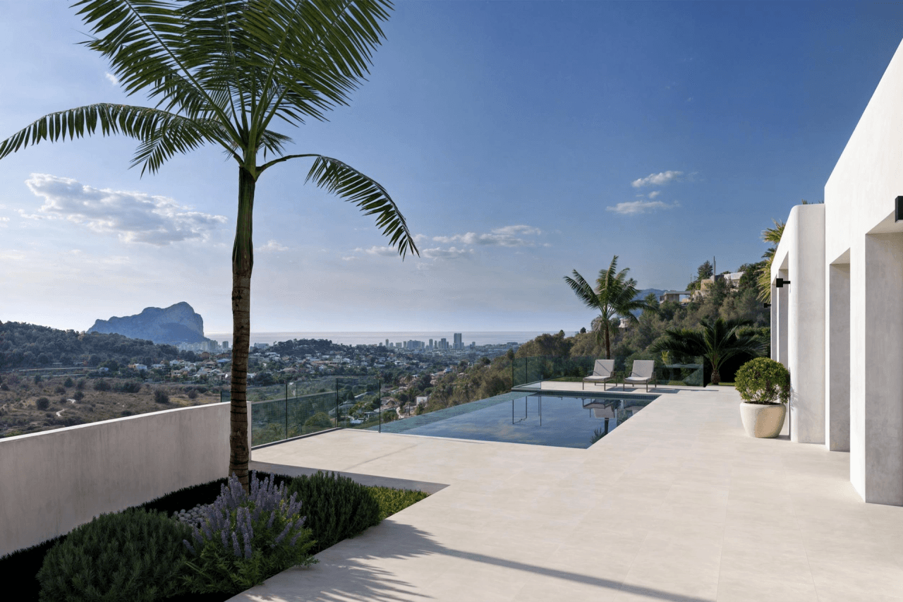Villa indépendante avec des finitions de luxe et des vues panoramiques à Calpe