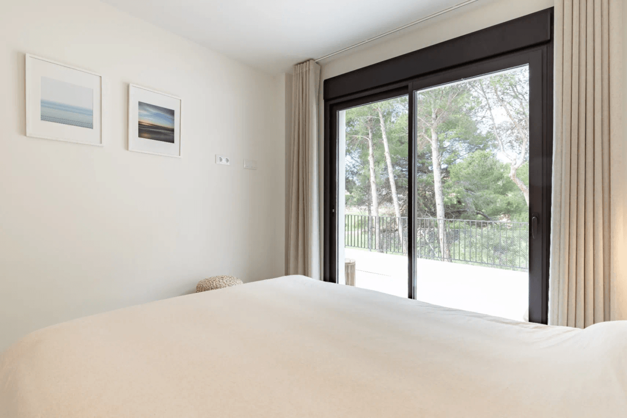 Nybyggeri! Ibiza-stil villa på golfbane