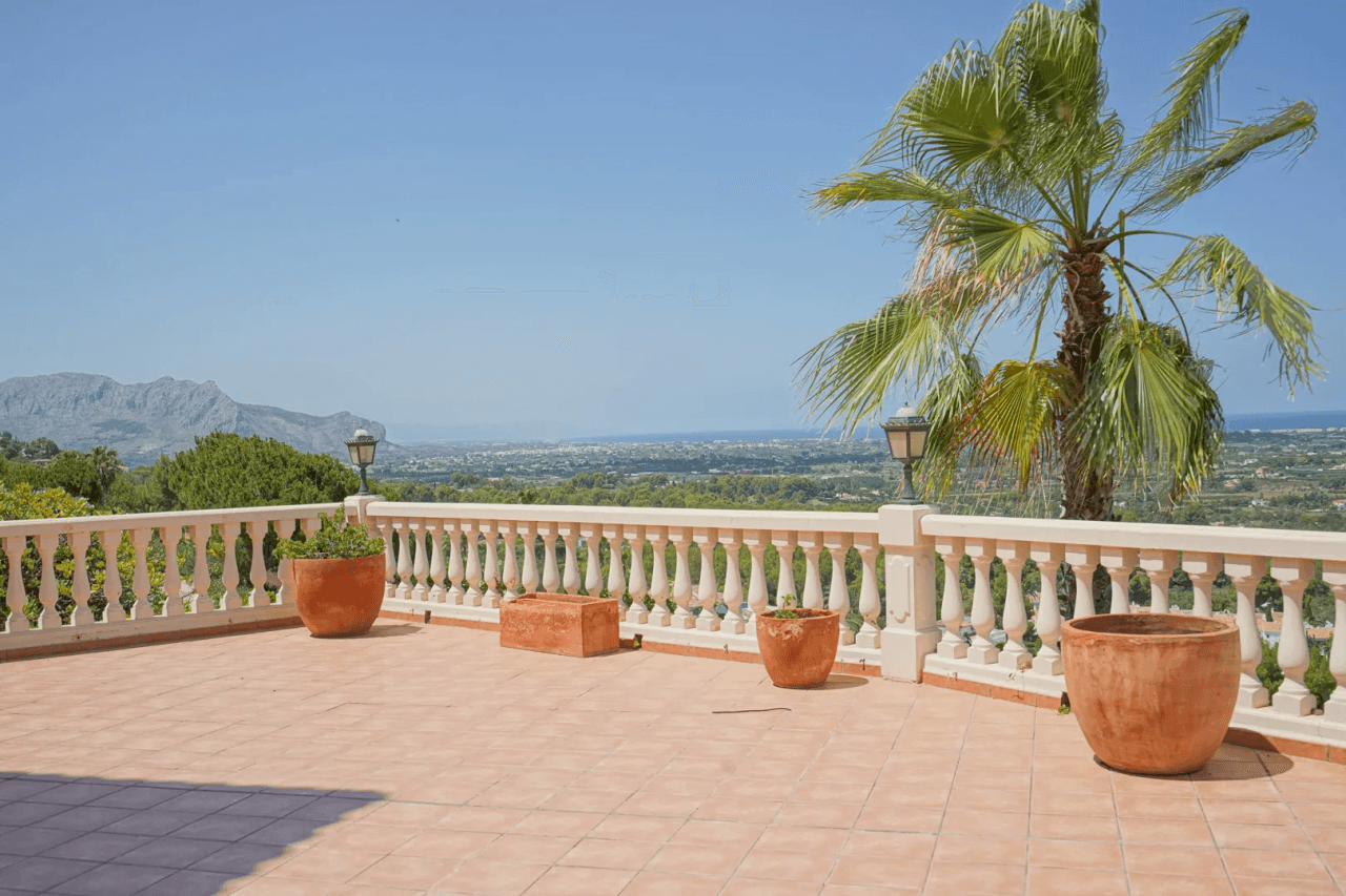Villa for sale in Pedreguer