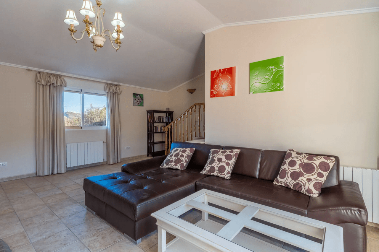 Villa for sale in Jalon