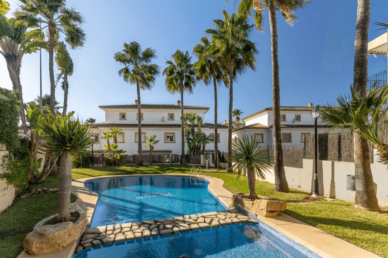 Town house for sale