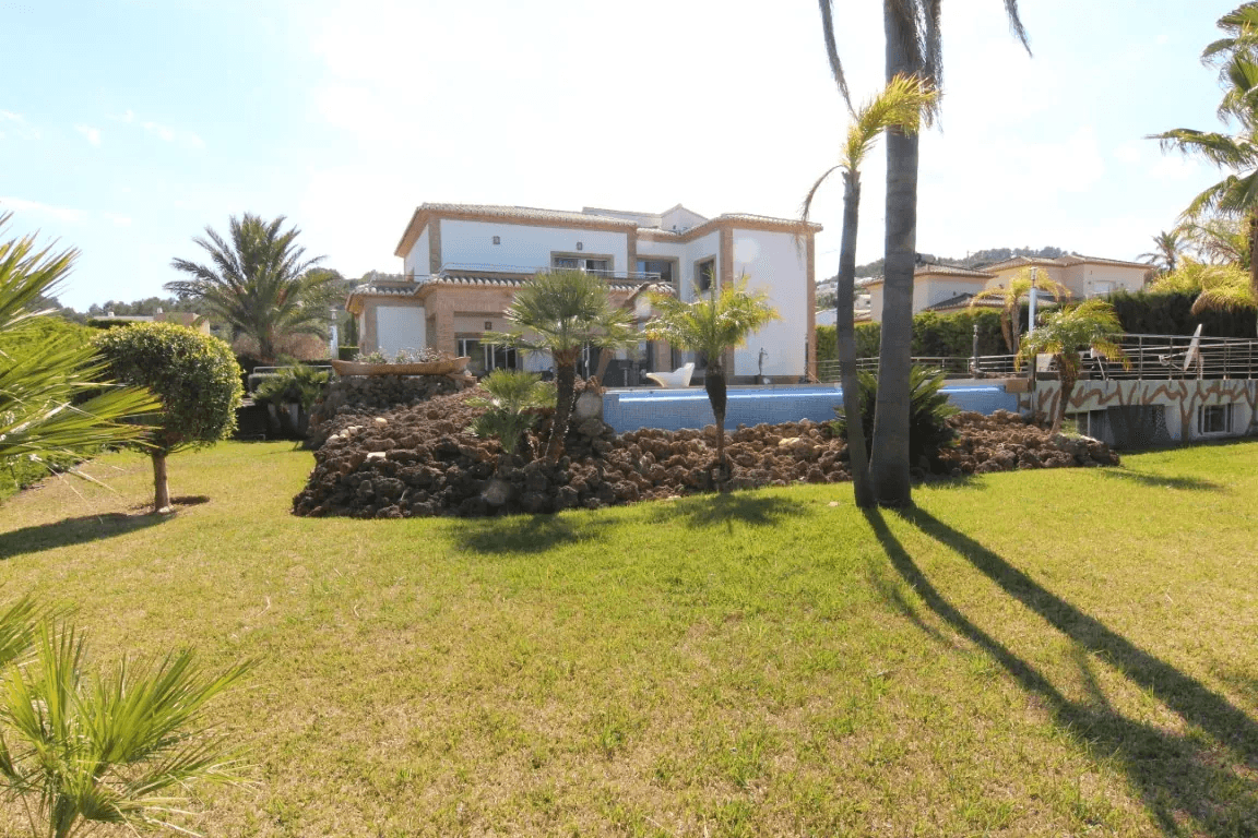 Villa till försäljning i Javea