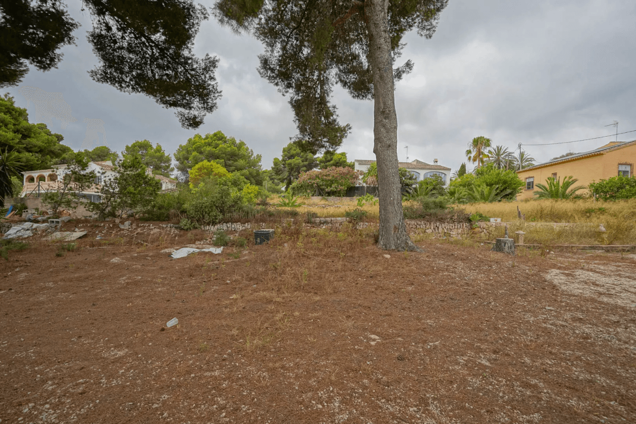Land til salg i Javea