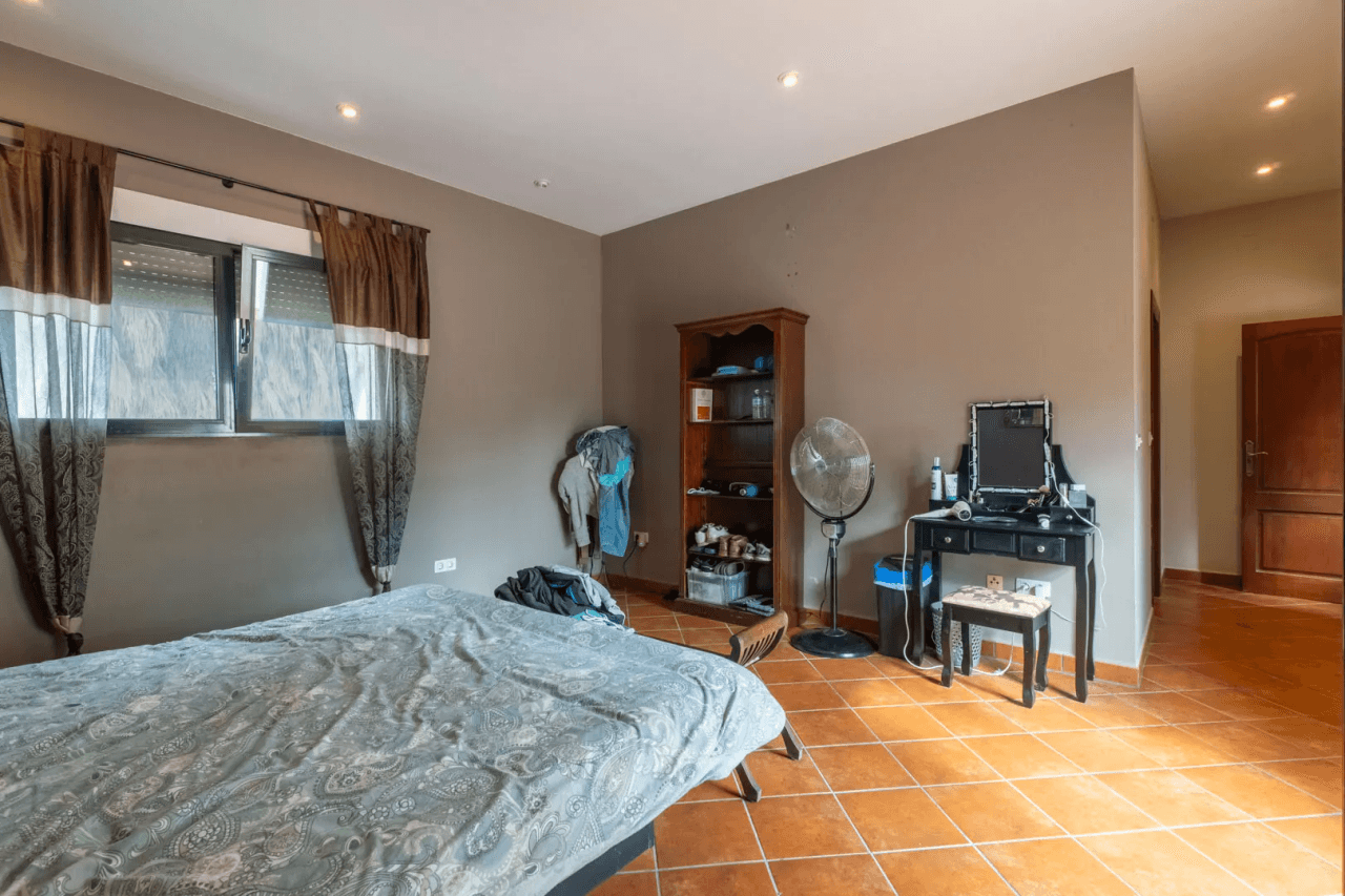 Villa for sale in Ondara