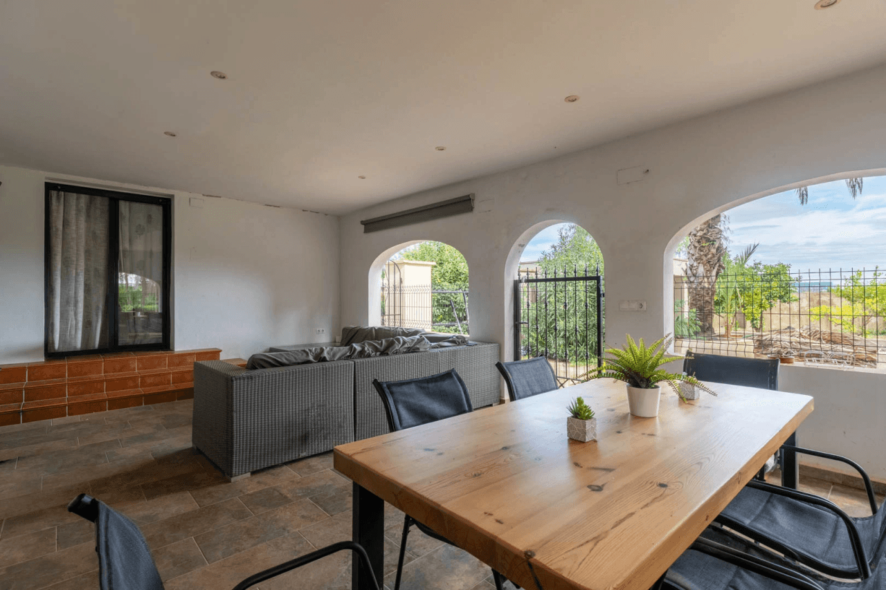 Villa for sale in Ondara