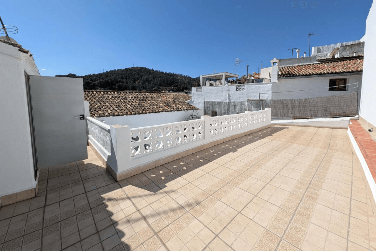 Town house for sale in Oliva