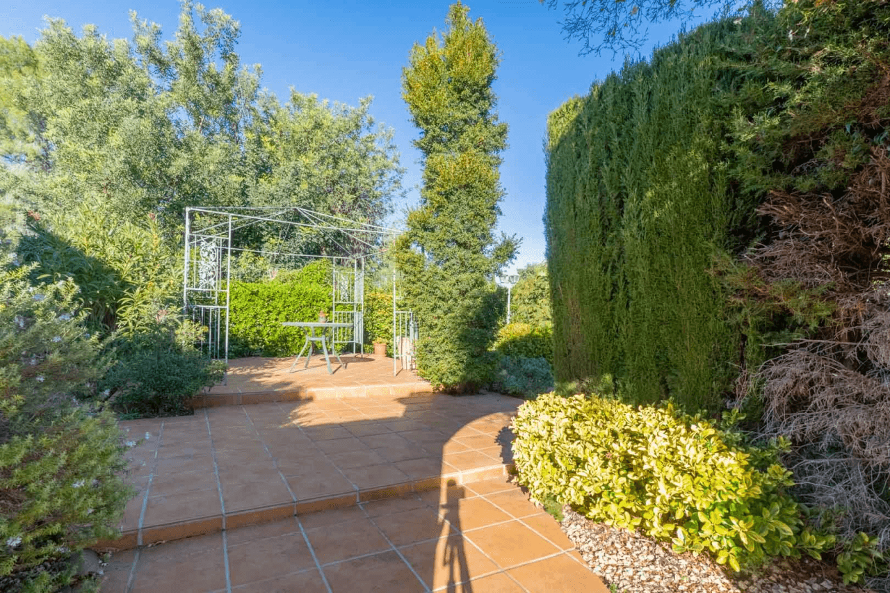 Villa for sale in Jalon