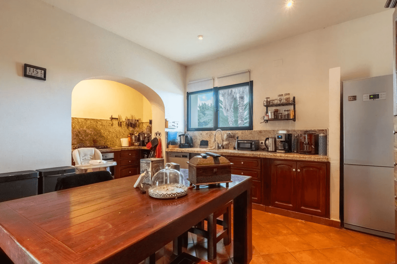 Villa for sale in Ondara