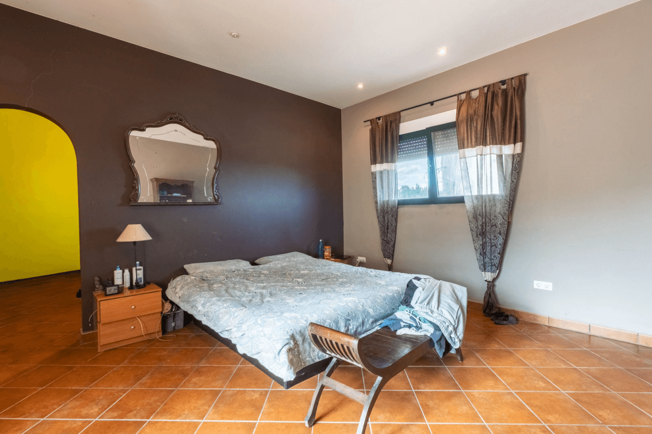 Villa for sale in Ondara