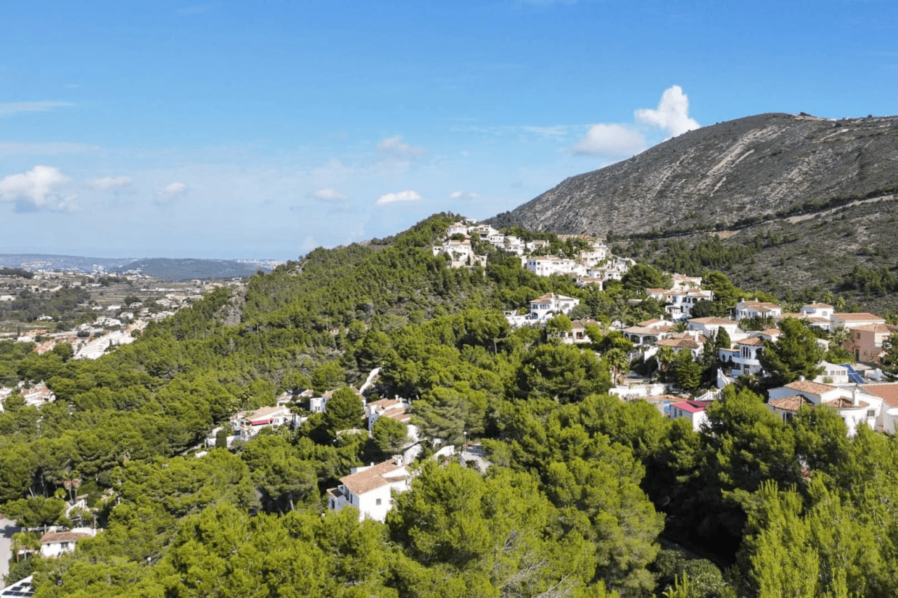 Land til salg i Moraira