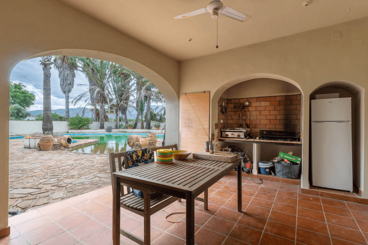 Villa for sale in Ondara