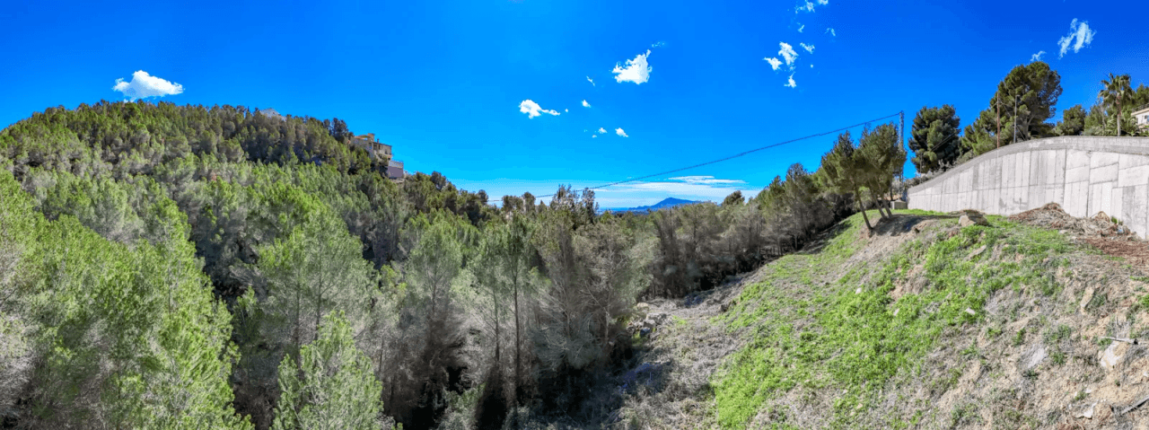 Land til salg i Altea