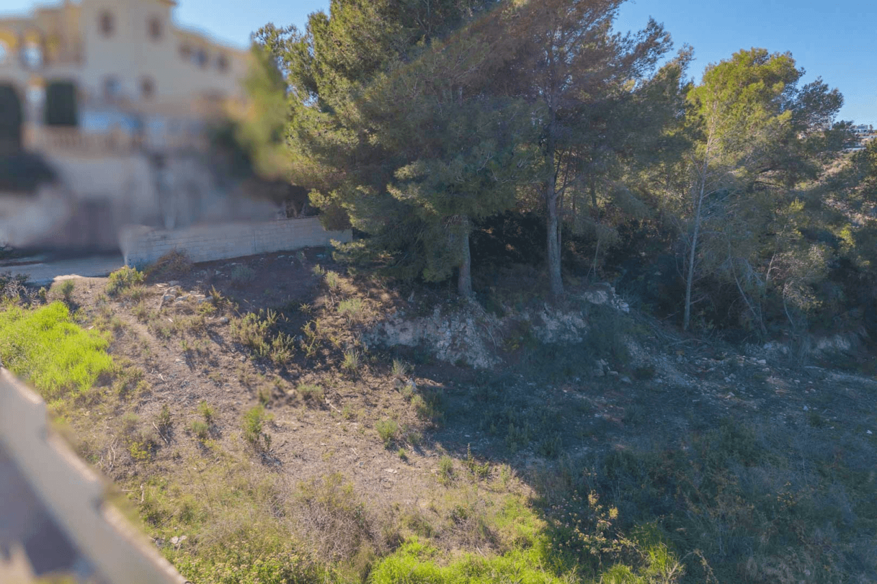 Land til salg i Moraira