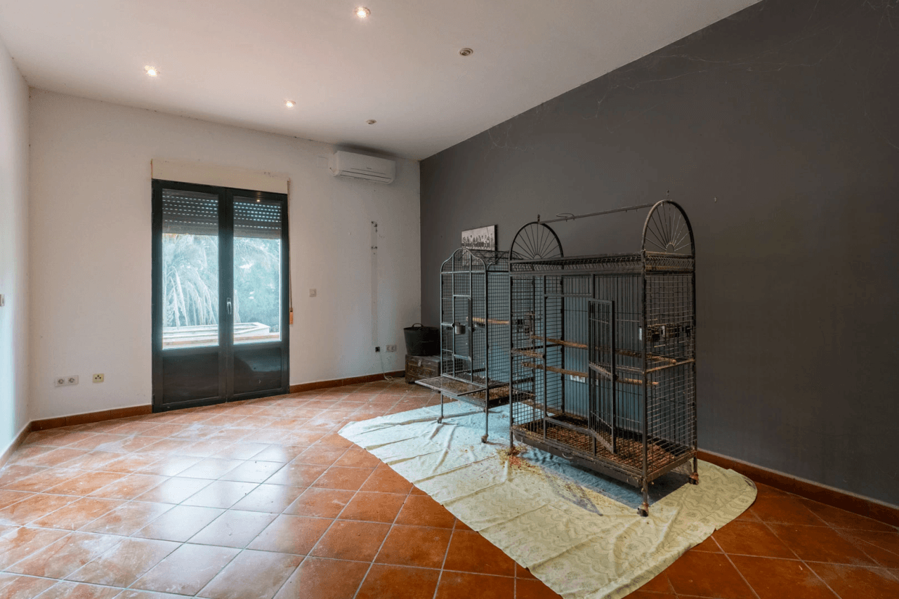 Villa for sale in Ondara