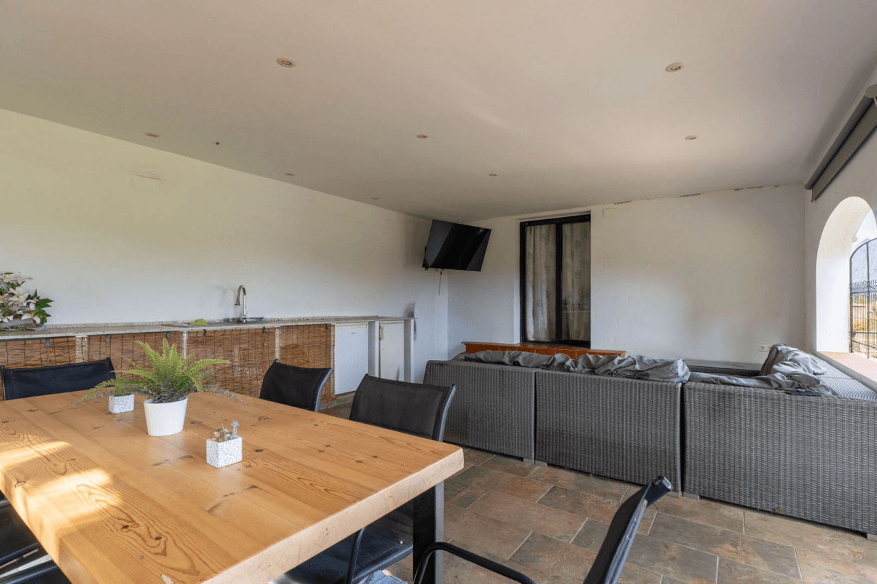 Villa for sale in Ondara