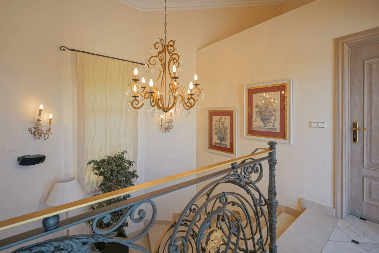 Villa for sale in Pedreguer