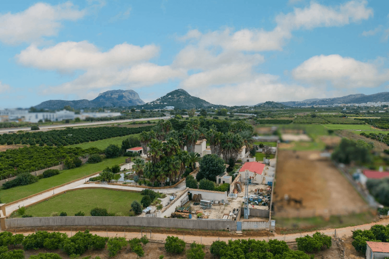 Villa for sale in Ondara