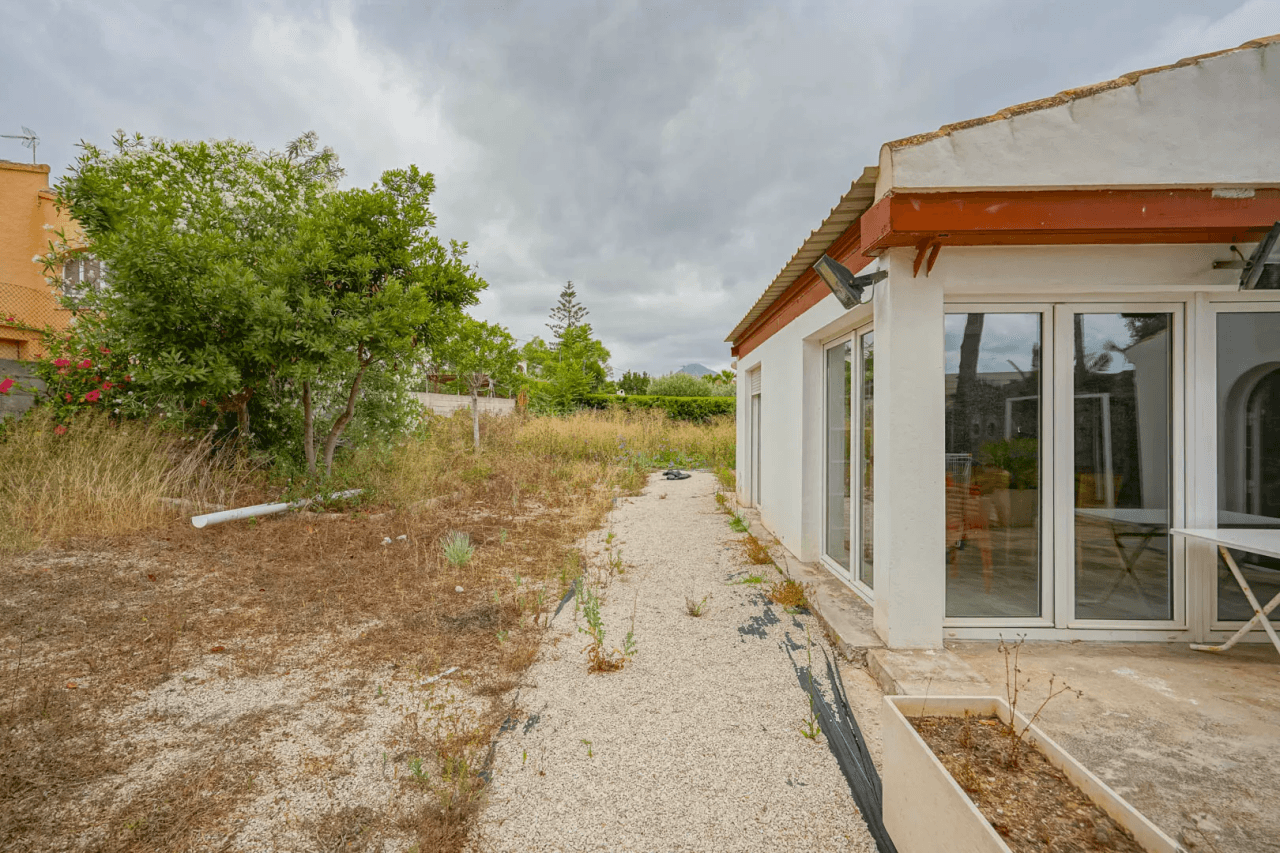Land til salg i Javea