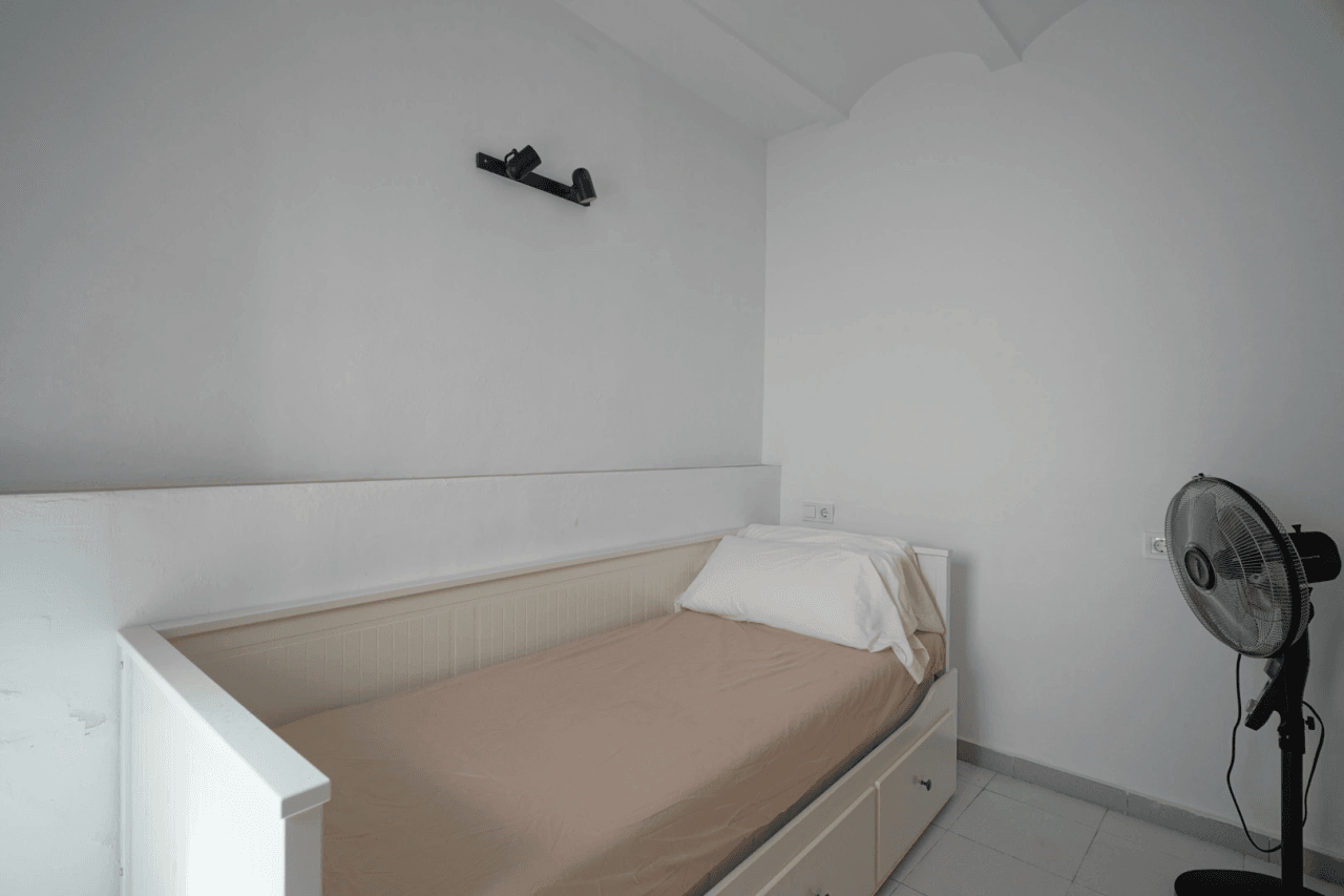 Town house for sale in Oliva