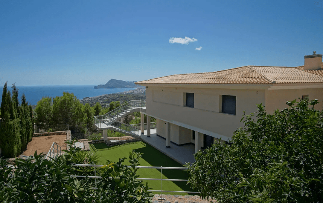 Villa for sale in Altea