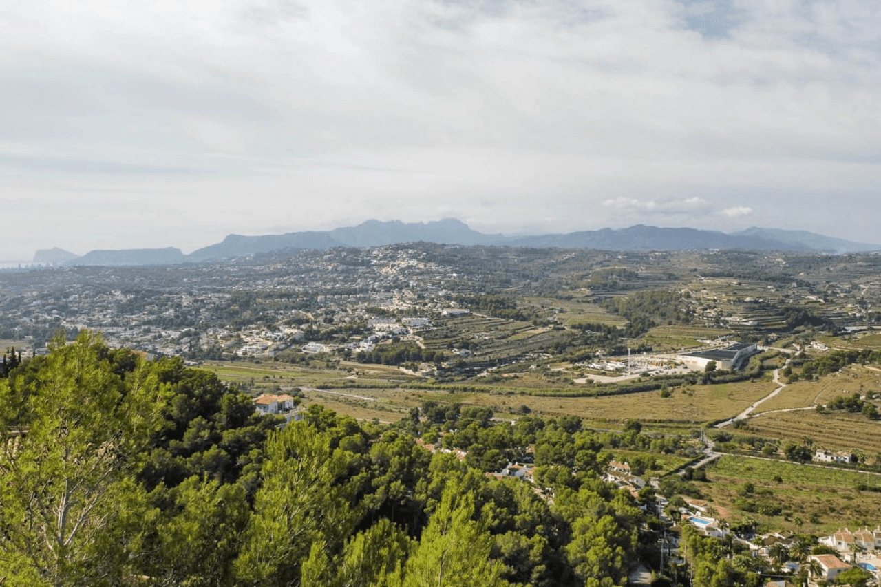 Land til salg i Moraira