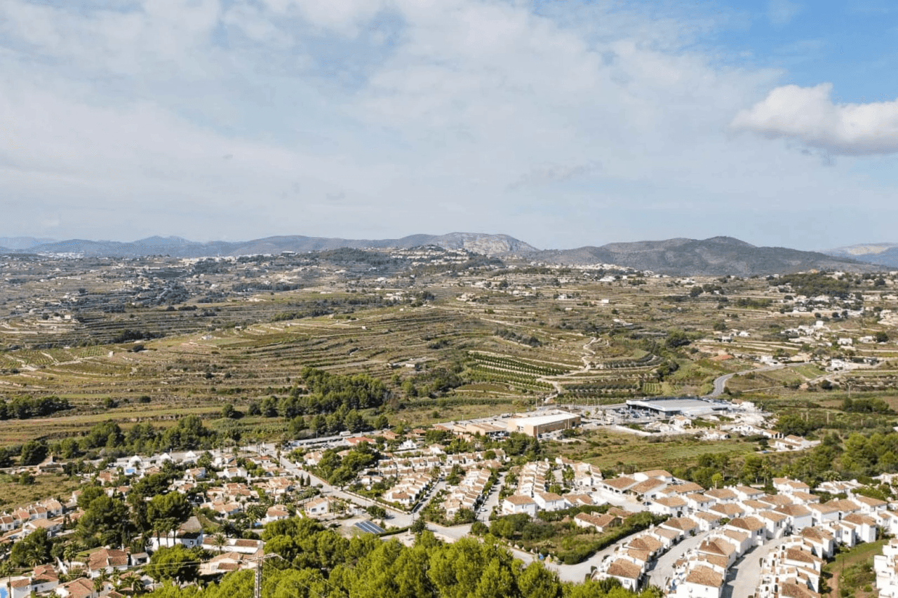 Land til salg i Moraira