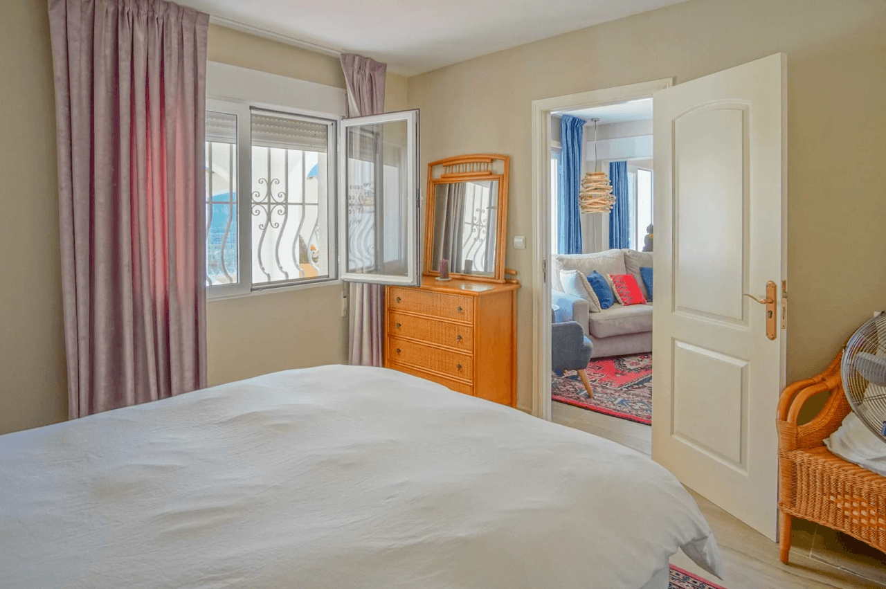 Villa for sale in Pego
