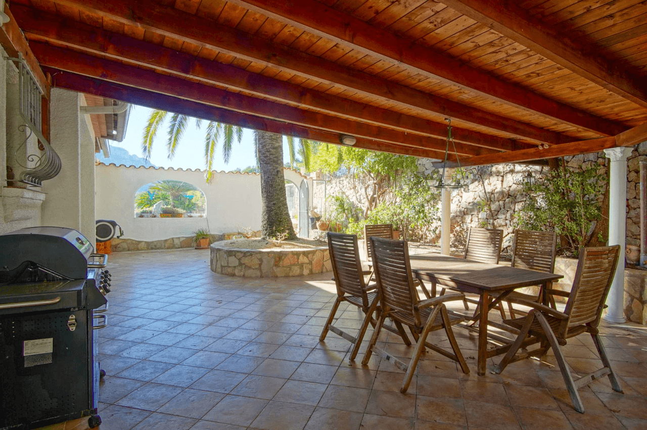 Villa for sale in Pego