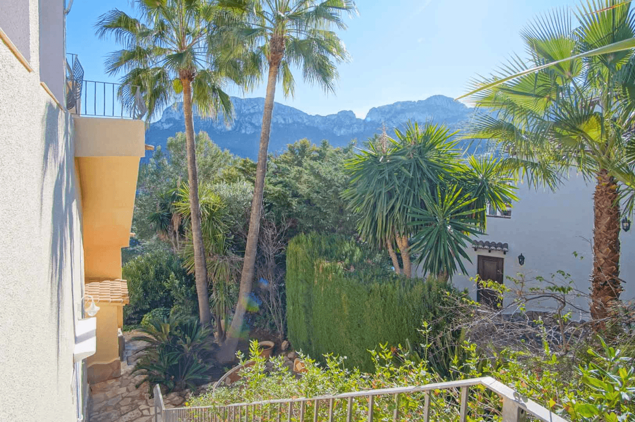 Villa for sale in Pego