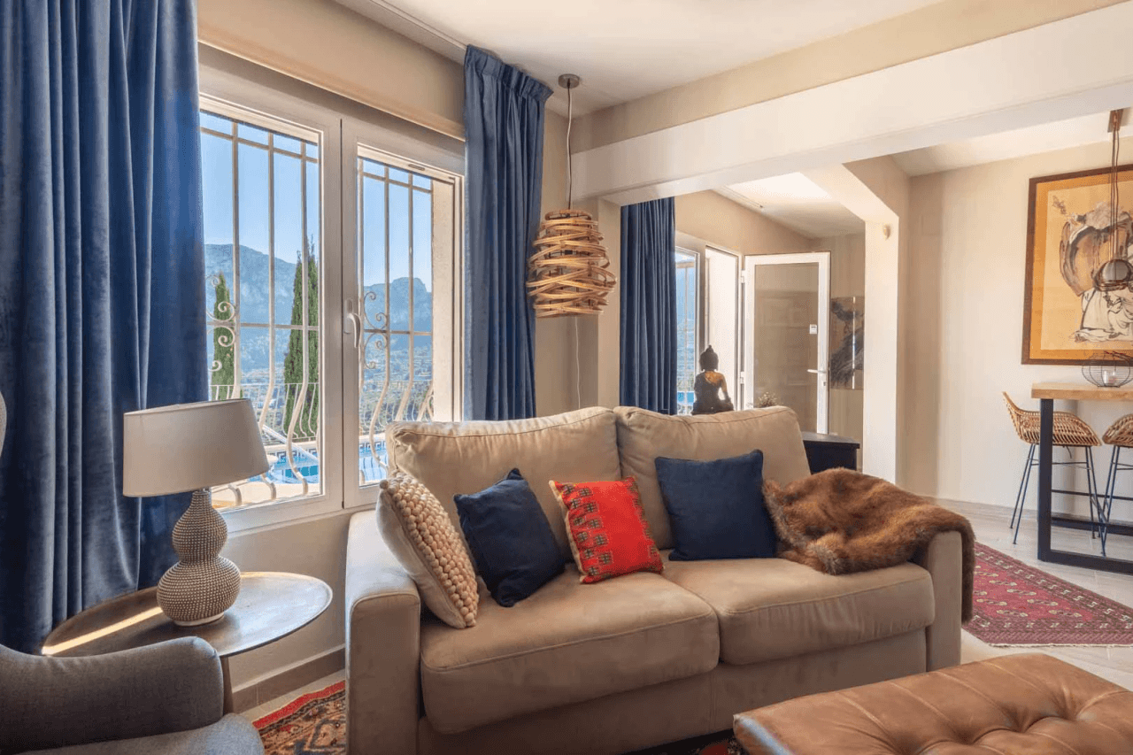 Villa for sale in Pego