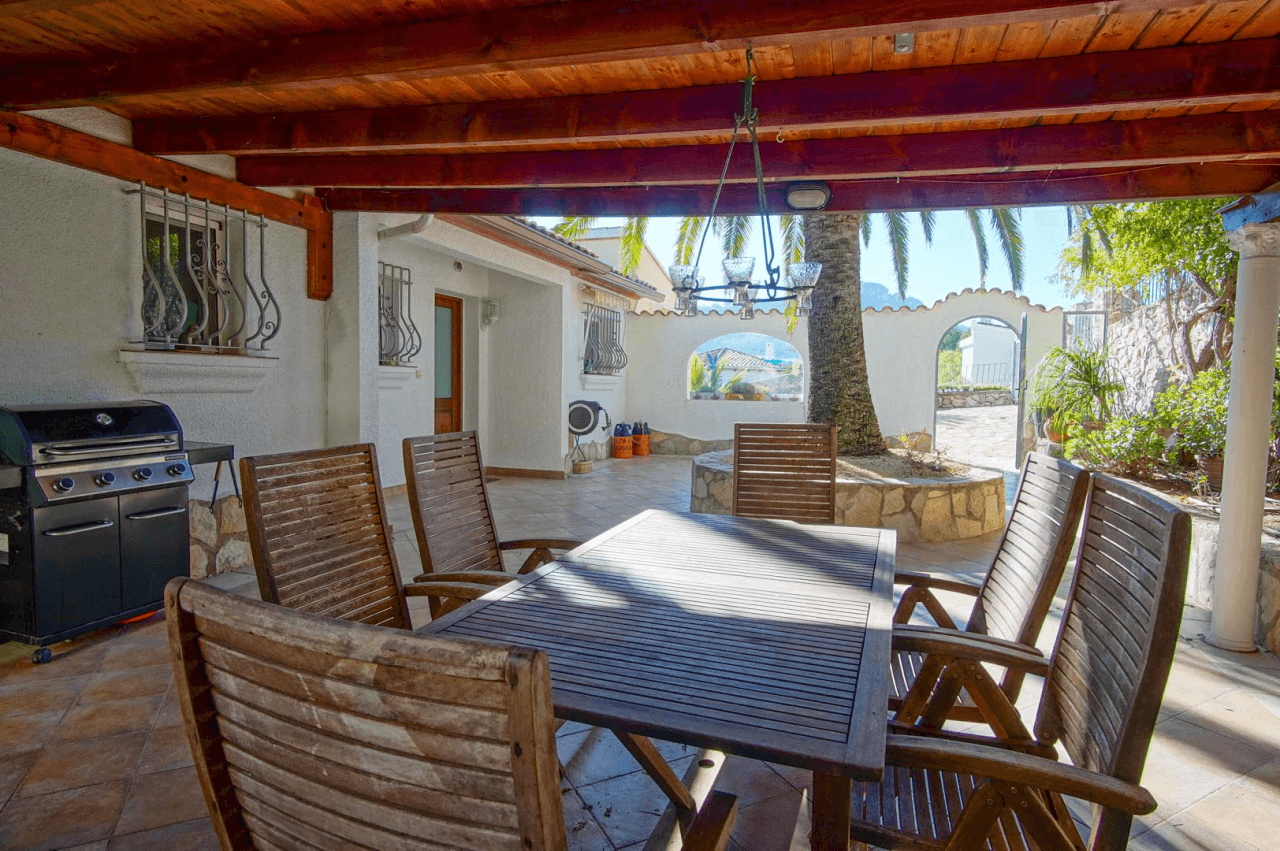 Villa for sale in Pego