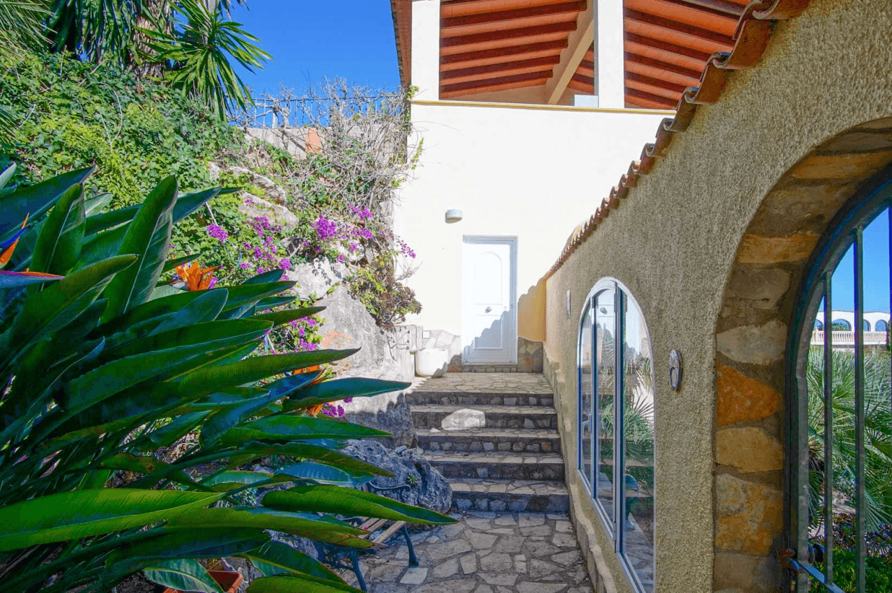Villa for sale in Pego