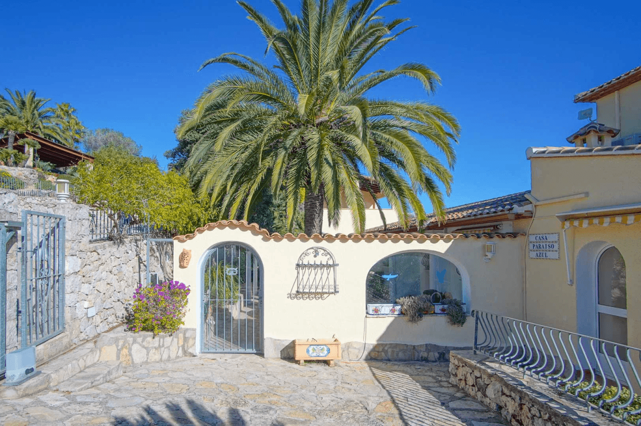 Villa for sale in Pego