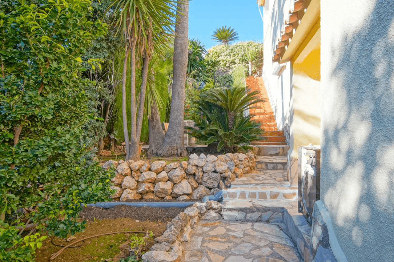 Villa for sale in Pego