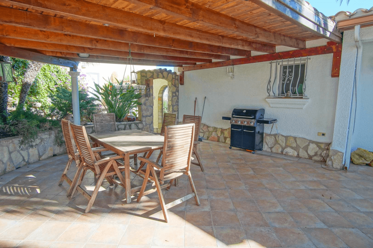 Villa for sale in Pego