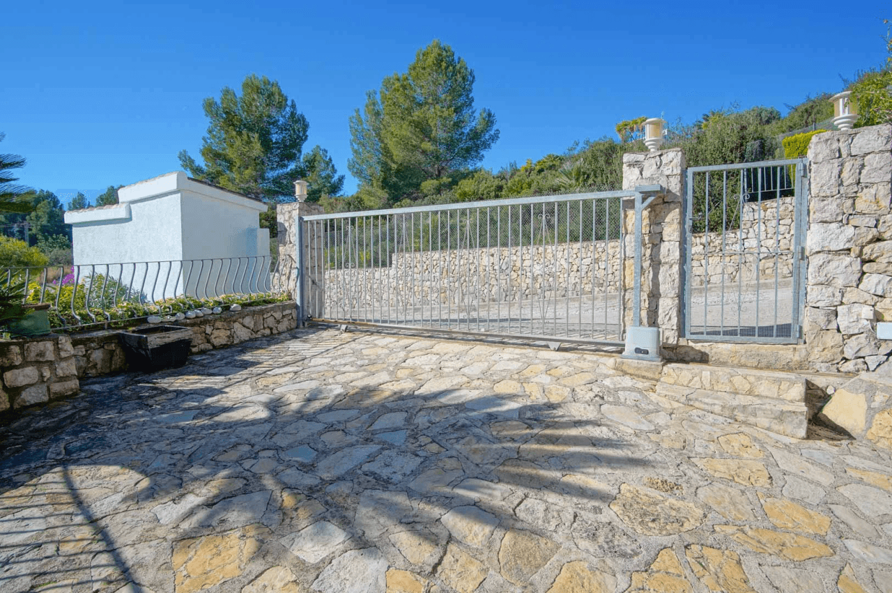 Villa for sale in Pego