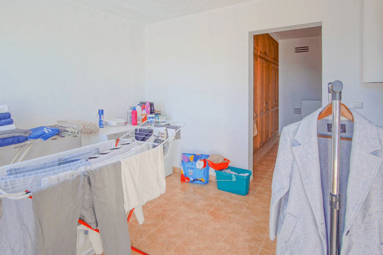 Villa for sale in Pego