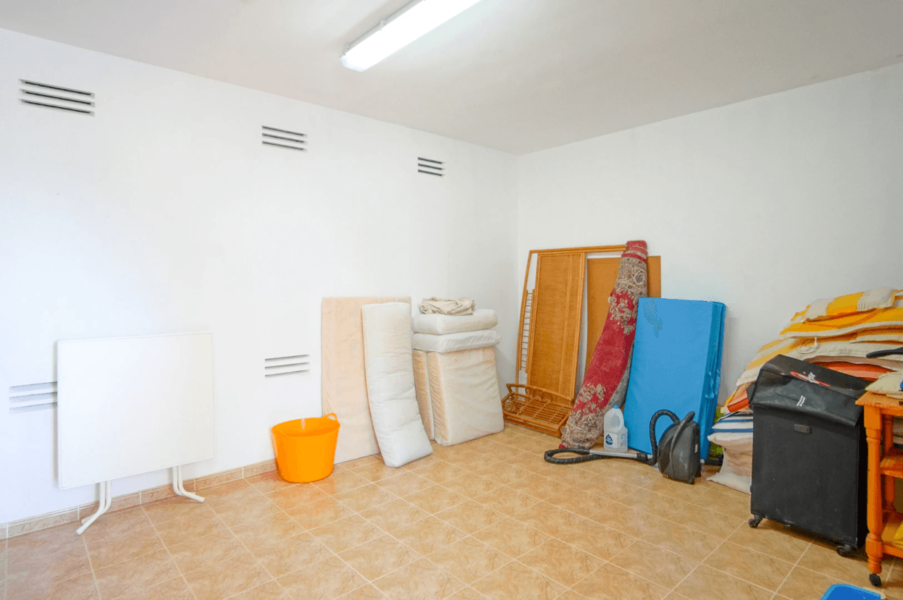 Villa for sale in Pego