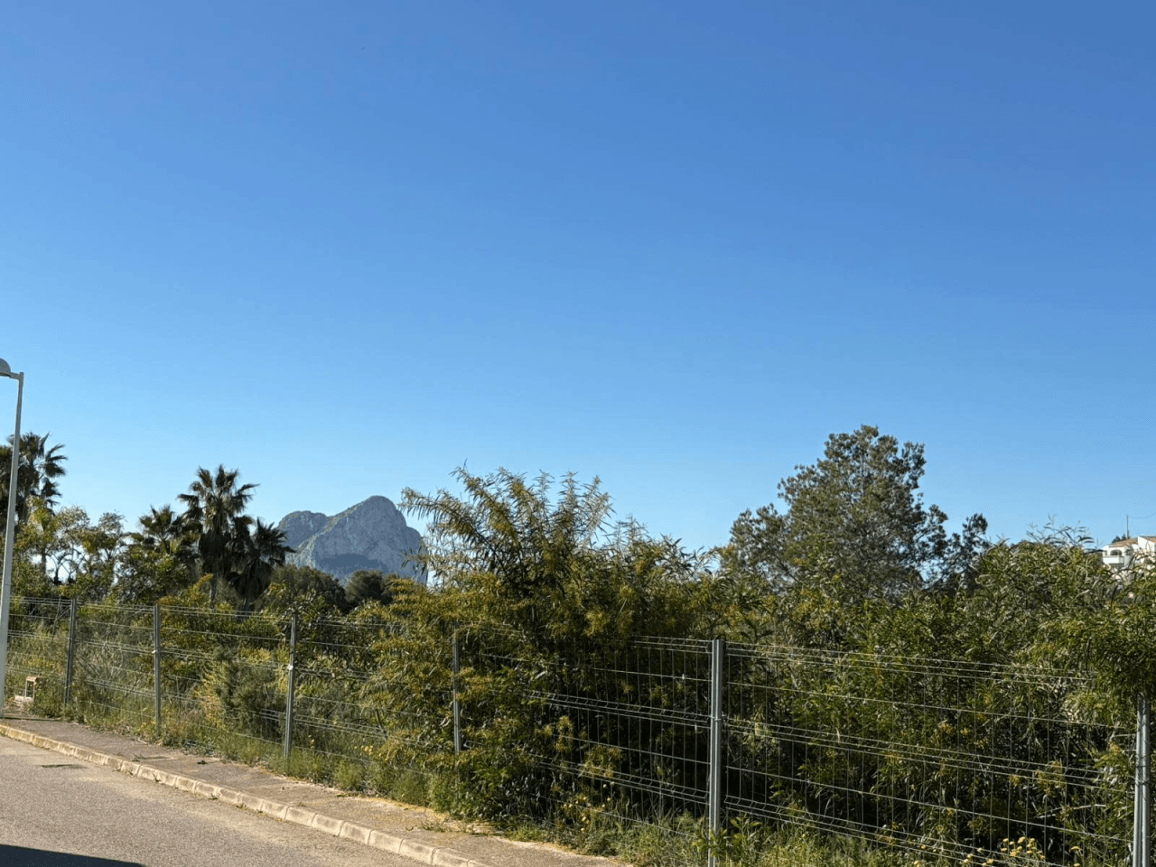 Grund med havudsigt i Calpe