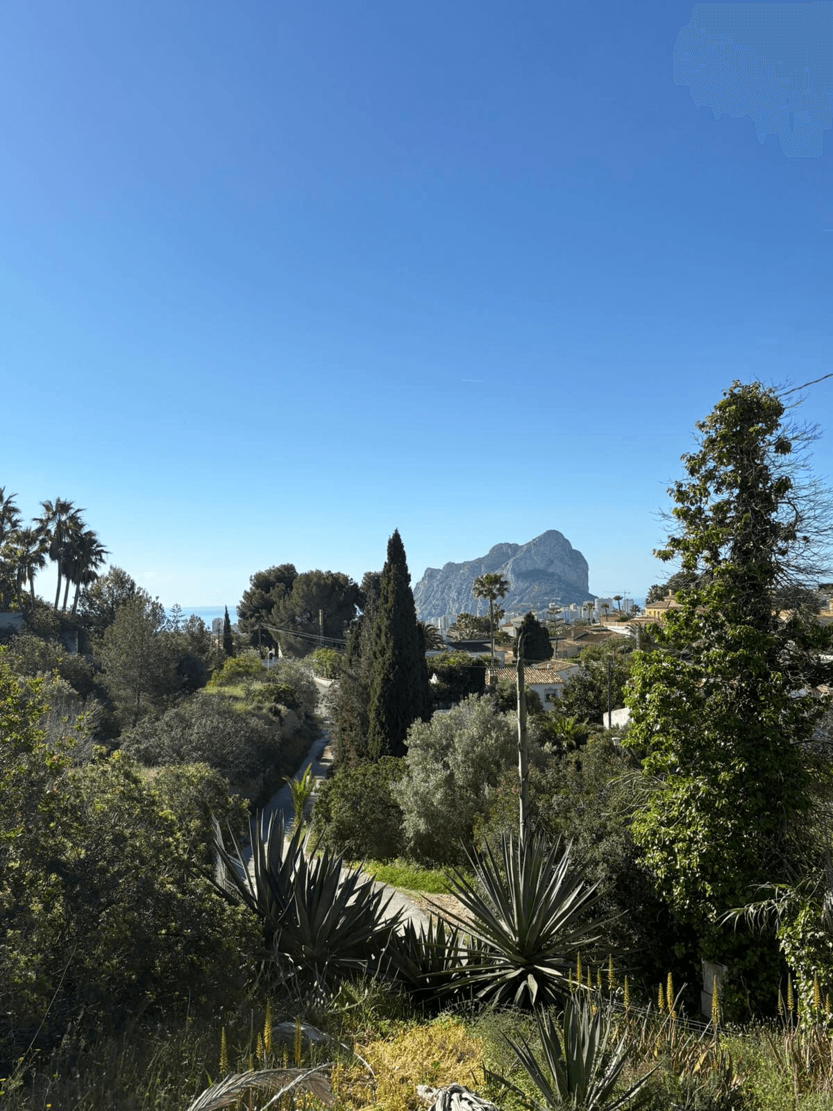 Grund med havudsigt i Calpe