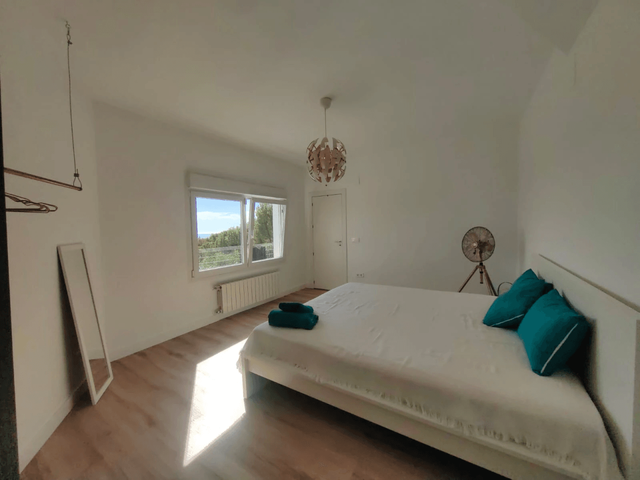Luksusvilla med panoramaudsigt over havet til salg i Calpe