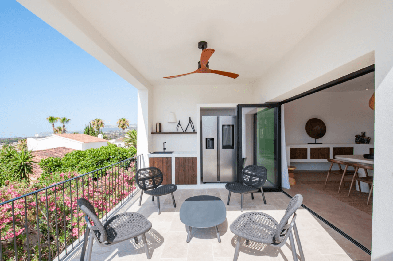 Moderne Luxusvilla mit Meerblick zu verkaufen in Moraira
