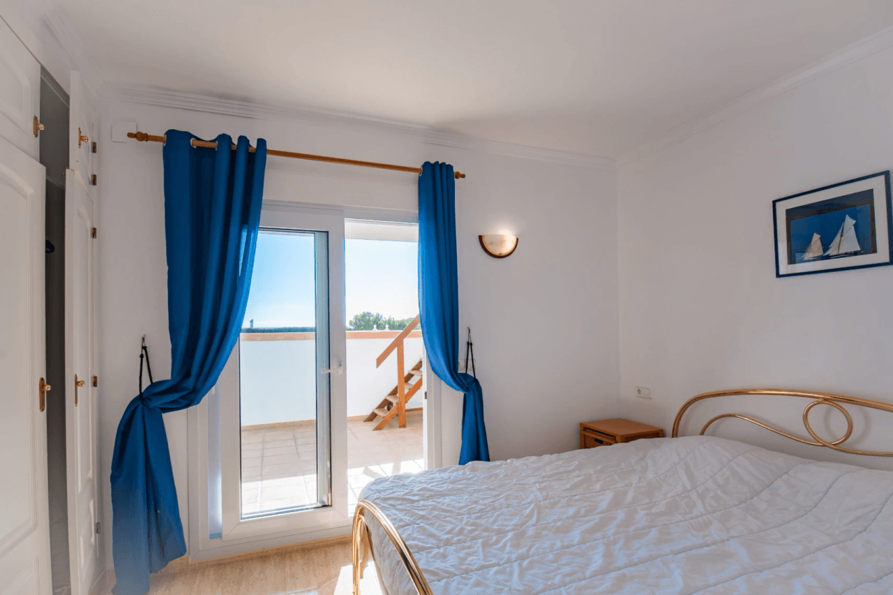 Charmende lejlighed med imponerende havudsigt i Moraira