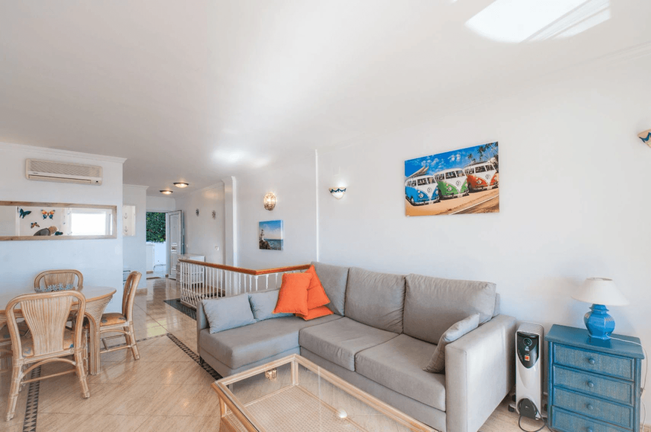 Charmende lejlighed med imponerende havudsigt i Moraira