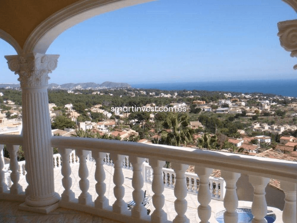 Impressive Luxury Villa with Pool and Spectacular Views in Costa Blanca