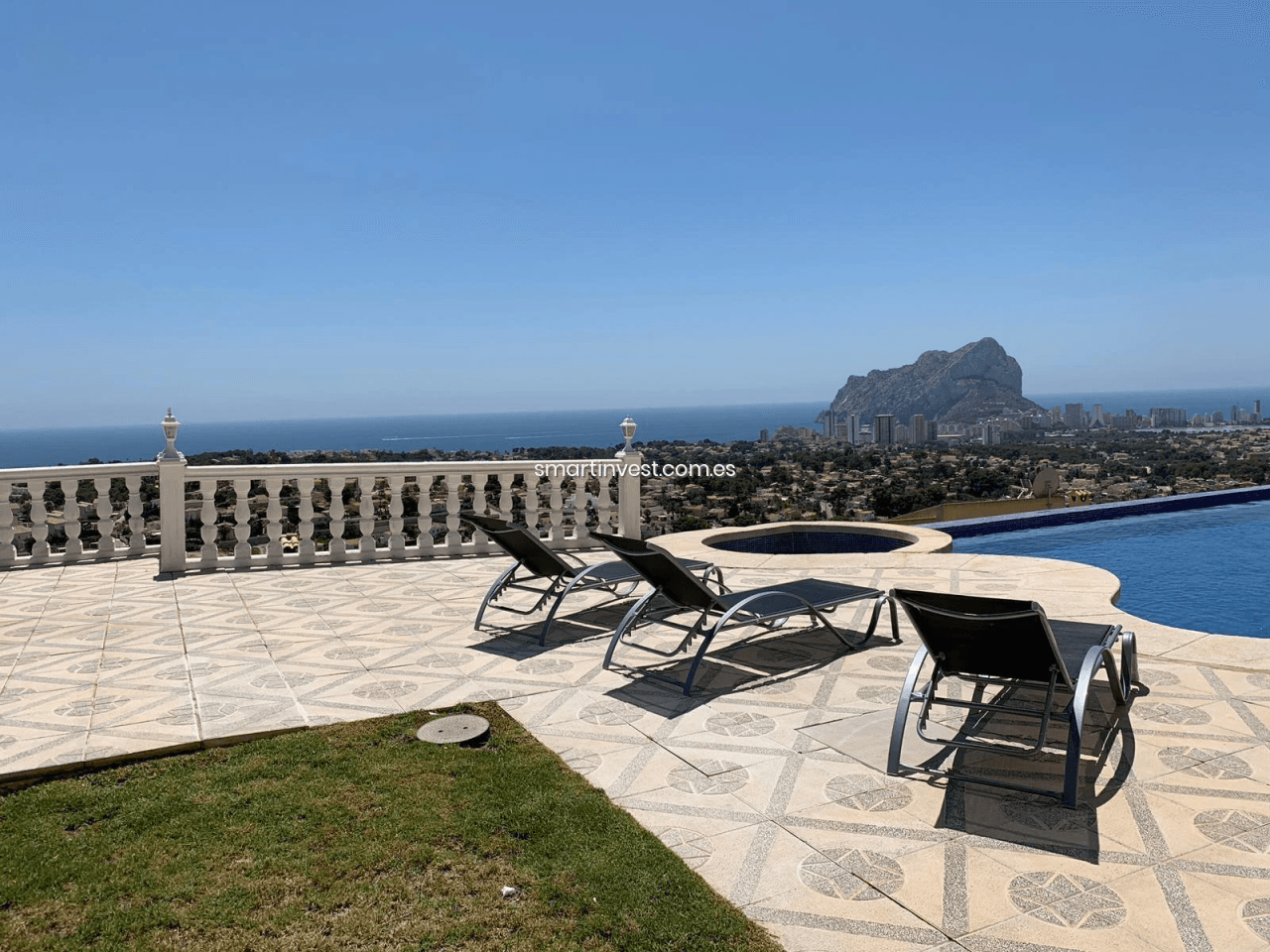 Impressive Luxury Villa with Pool and Spectacular Views in Costa Blanca