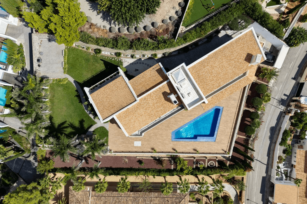 Eksklusiv villa med imponerende udsigt over Sierra Altea